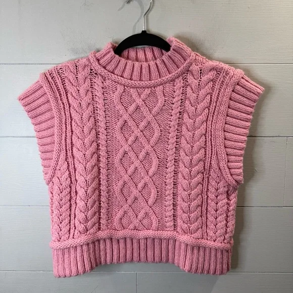 Chunky Knit Vest Zara Cloud Sweater Vest Zara Tops Zara Chunky